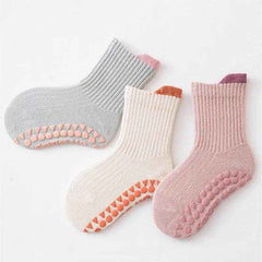 🧦3 Pairs of Comfy, Non-Slip Baby Socks – Perfect for Wiggly Toes on the Go! - ThiGui