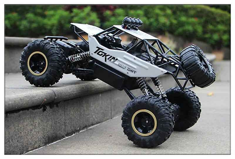 🚙 Off-Road RC Power Beast – 4WD Drift Stunt Car with LED Lights! 🔋💨 - ThiGui