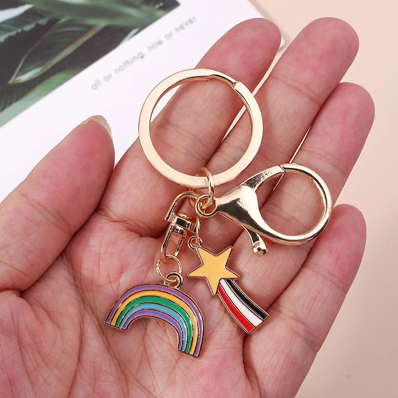 🐝 Bee & Bloom Keychain – A Whimsical Touch for Bags, Keys & Big Smiles 🌸 - ThiGui