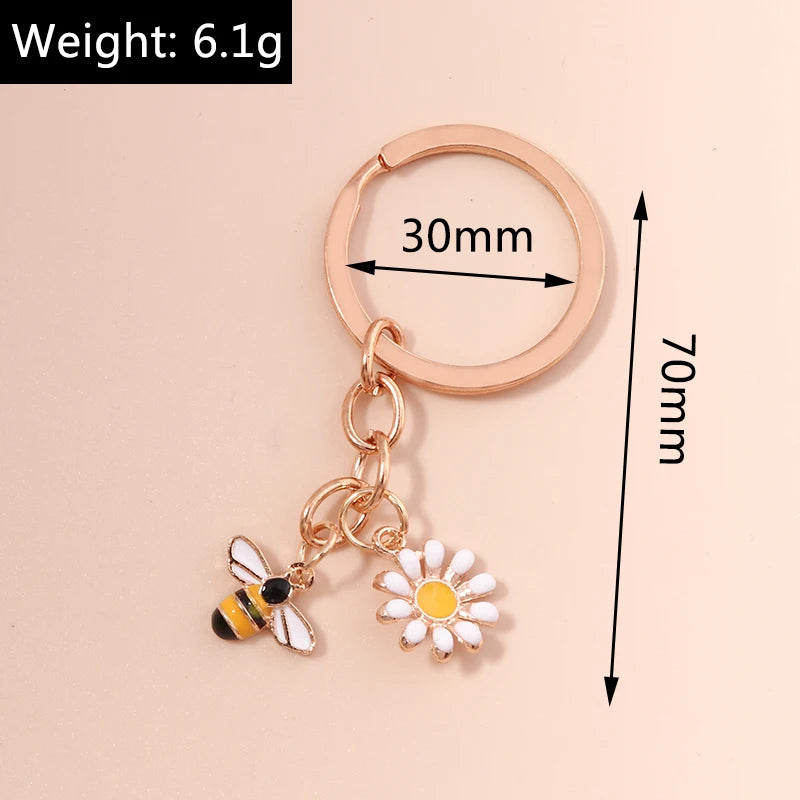 🐝 Bee & Bloom Keychain – A Whimsical Touch for Bags, Keys & Big Smiles 🌸 - ThiGui