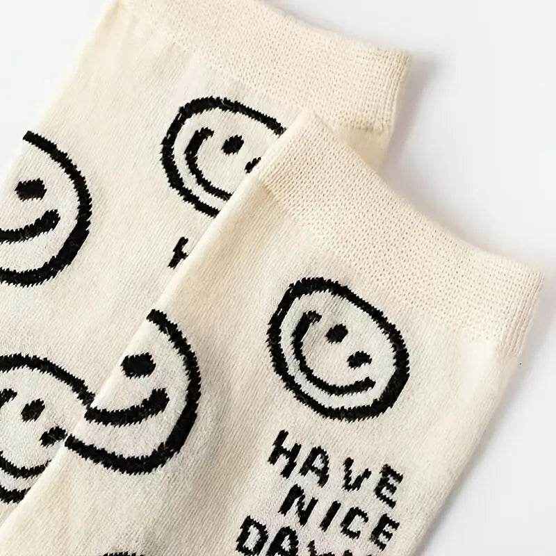 🧦Cuteness & Comfort in Every Step – 5 Pairs of Cartoon Cat Happy Face Crew Socks! - ThiGui