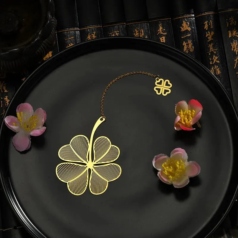 🍂📖 A Timeless Thank You – Elegant Metal Leaf Bookmark for Cherished Teachers 🍁🌸 - ThiGui