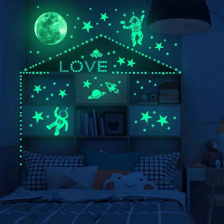 🛏️Glow-in-the-Dark Astronaut and Stars Wall Stickers for Boys Who Dream of the Moon - ThiGui