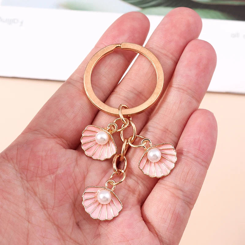 🐝 Bee & Bloom Keychain – A Whimsical Touch for Bags, Keys & Big Smiles 🌸 - ThiGui