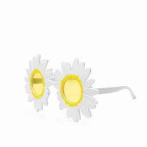 🦩 Party in Paradise – Tropical Luau Glasses for Endless Summer Fun! 🍍😎 - ThiGui