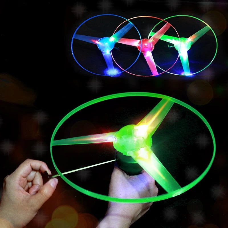 🛸 Spinning UFO Flyer – Flashy LED Fun for Outdoor Adventures! 🚀💡 - ThiGui
