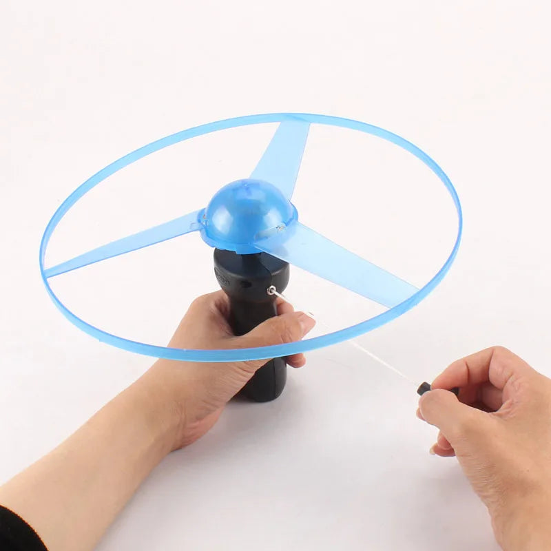 🛸 Spinning UFO Flyer – Flashy LED Fun for Outdoor Adventures! 🚀💡 - ThiGui