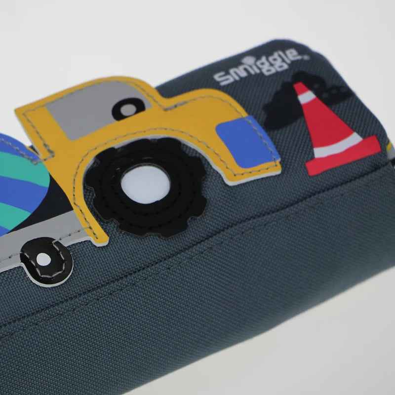 🎒Smiggle-icious Pencil Case Set – Keep Their Stationery Sorted in Style! 🖍️ - ThiGui