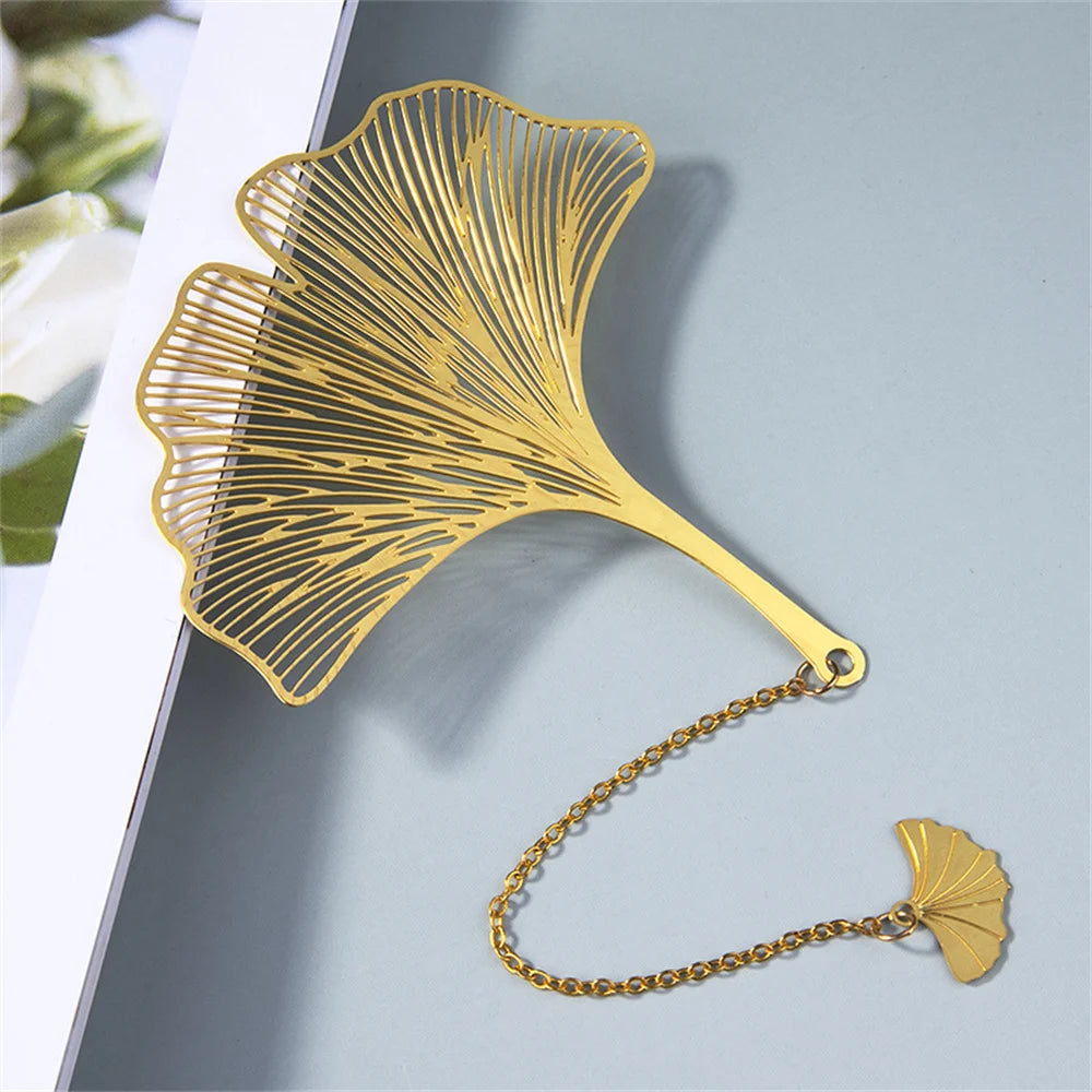 🍃 Golden Merci Bookmark – A Thoughtful Leaf for the One Who Helped Them Grow 🌟📖 - ThiGui