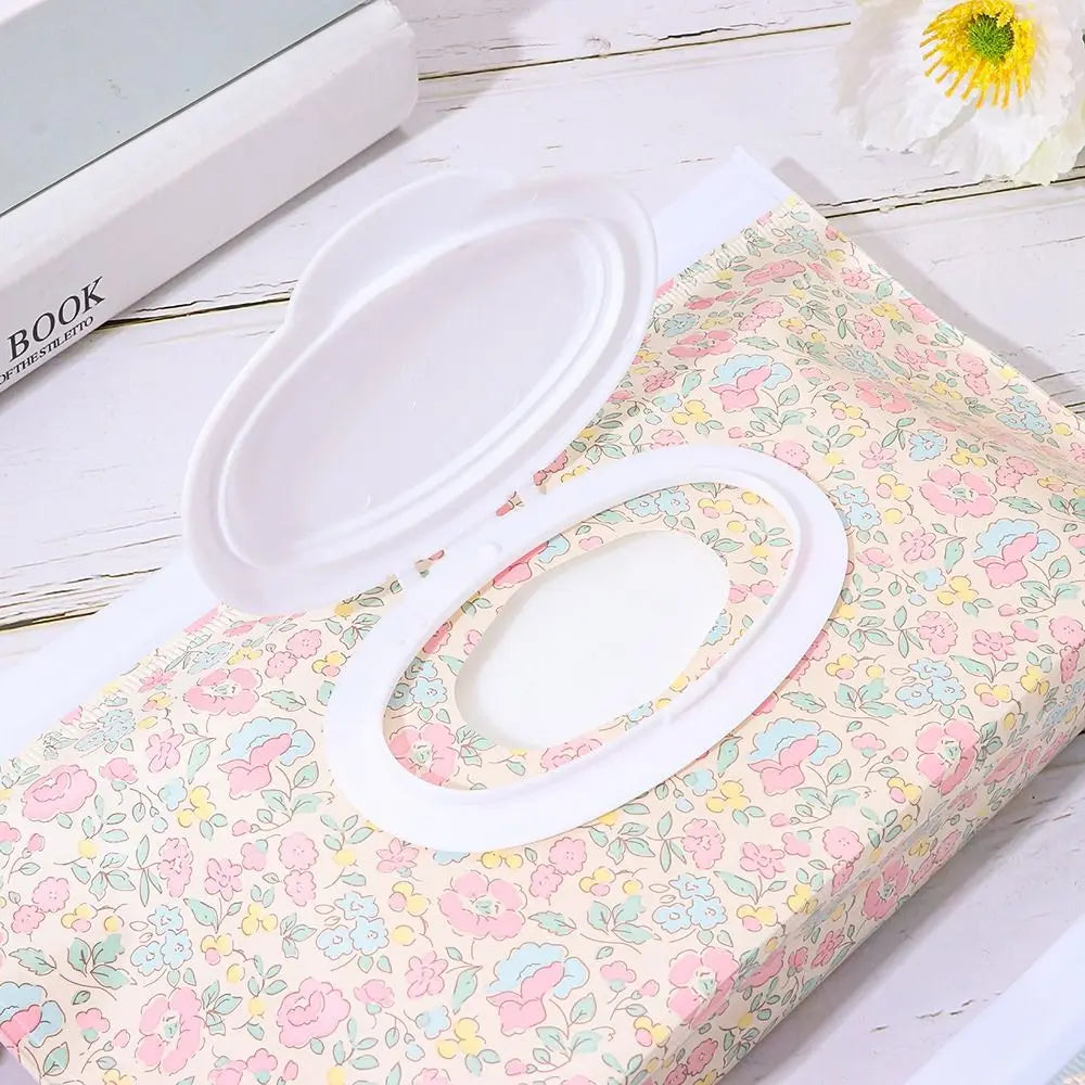 🍼 Handy Baby Wet Wipe Pouch – Reusable, Snap-On & Perfect for On-the-Go! 🚗👶 - ThiGui
