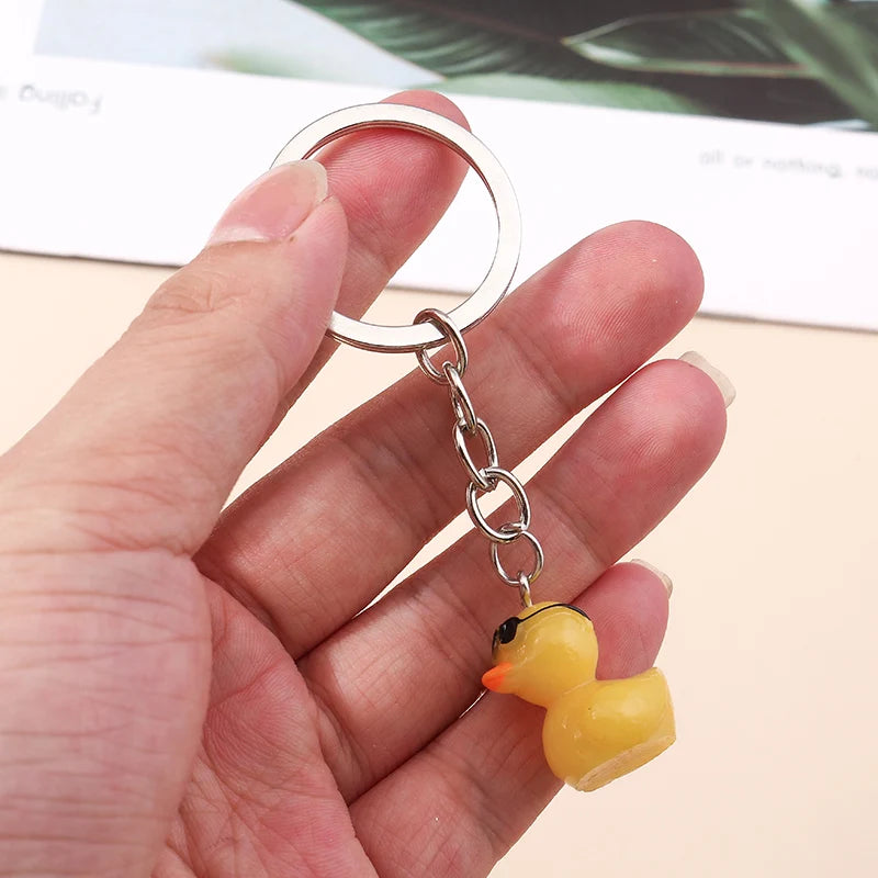 🐝 Bee & Bloom Keychain – A Whimsical Touch for Bags, Keys & Big Smiles 🌸 - ThiGui