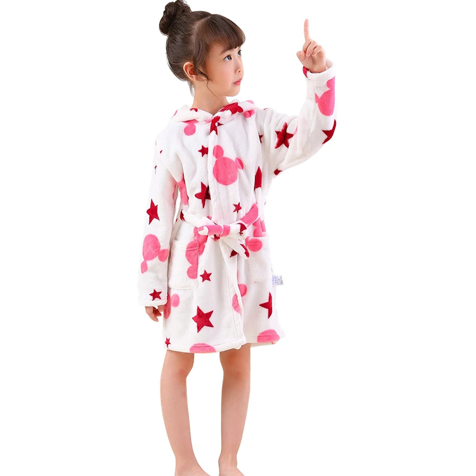 🛁 Fluffy Fun After Bath – Cartoon Hooded Flannel Robe for Boys ! 🧼💖 - ThiGui