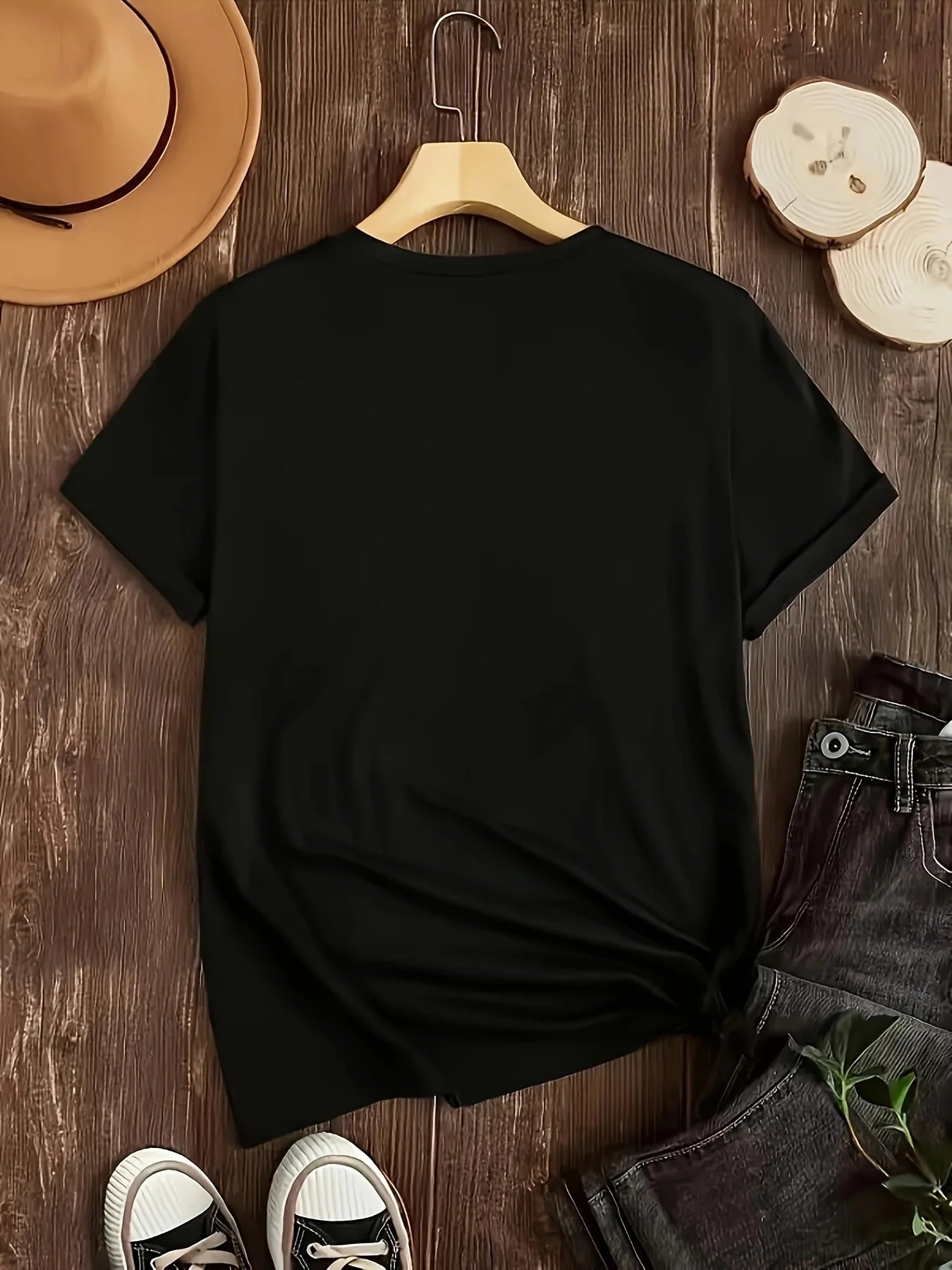 Te Calmas O Te Calmo Mom Tee 🌺✨ Relaxed Fit with Latina Attitude - ThiGui