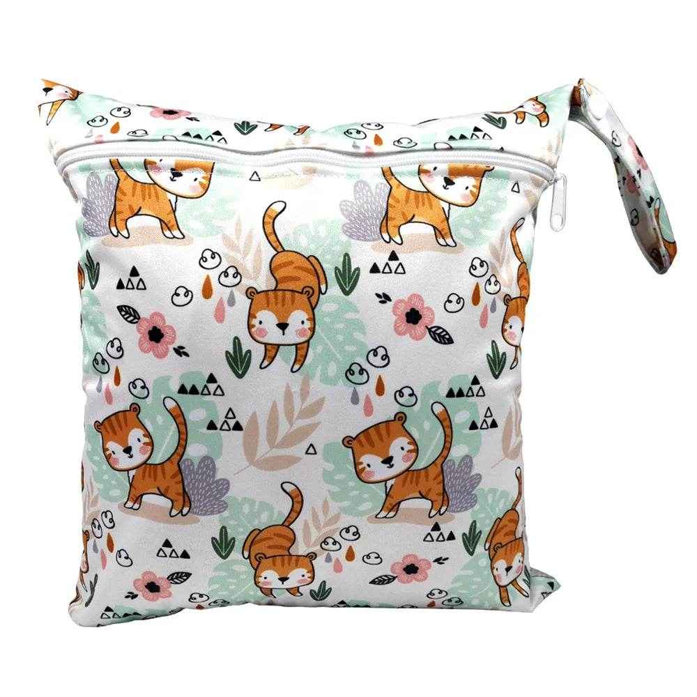 🌿 Mum’s Little Helper: Waterproof Reusable Wet Bag for Busy Days Out! 🍼 - ThiGui