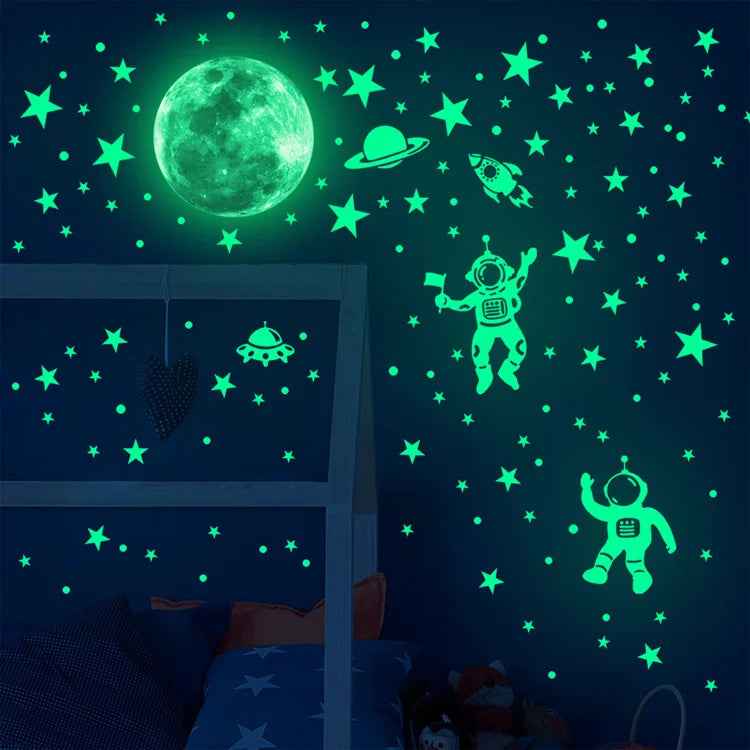 🛏️Glow-in-the-Dark Astronaut and Stars Wall Stickers for Boys Who Dream of the Moon - ThiGui