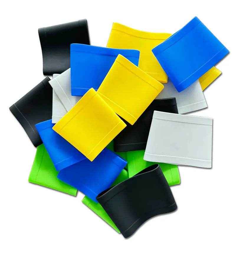 ⚽No-Slip Silicone Shin Guard Bands – Fuss-Free Football Fun for Your Boy! - ThiGui