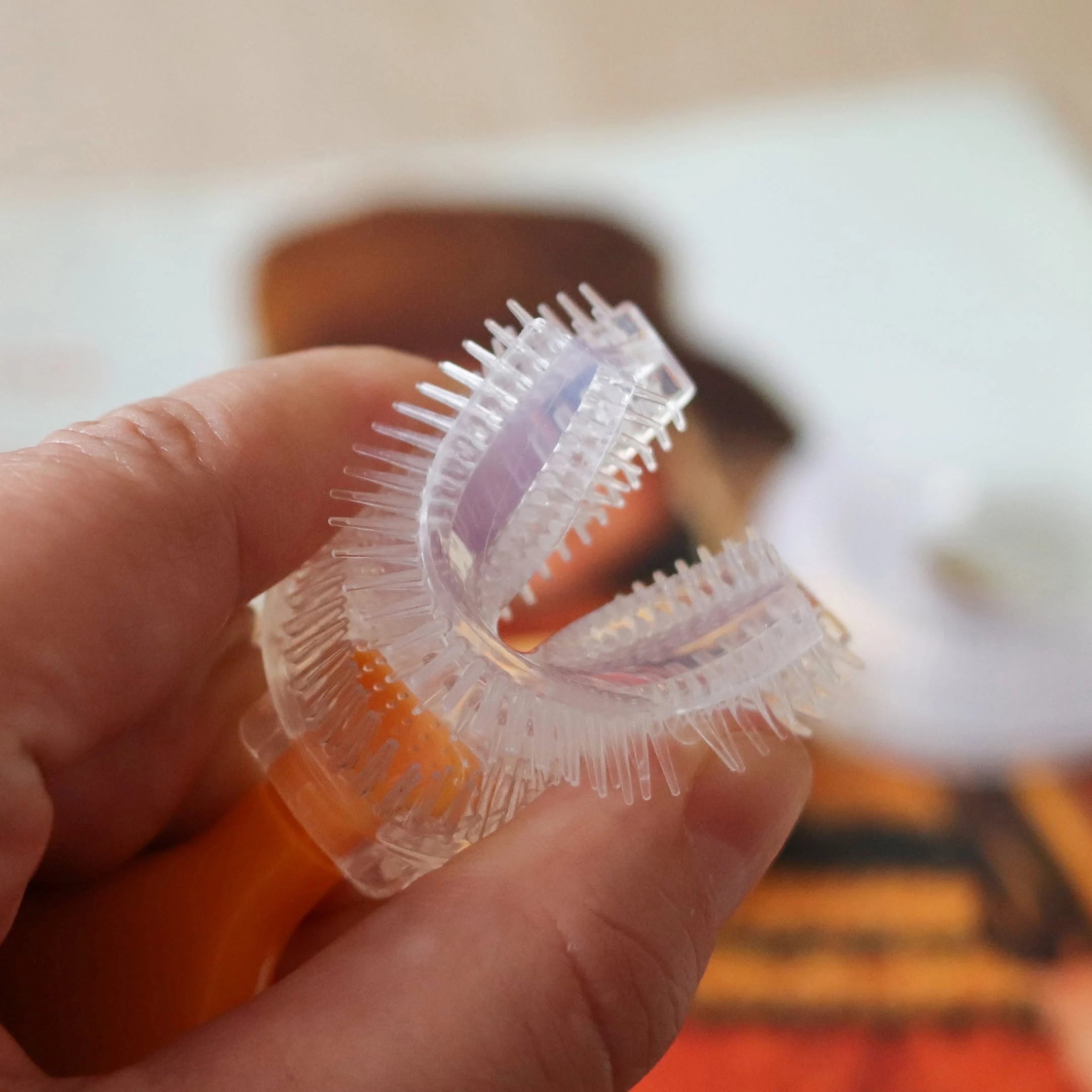 🦷 Gentle Silicone Toothbrush – Oral Care for Kids Ages 2 to 12 👶💧 - ThiGui