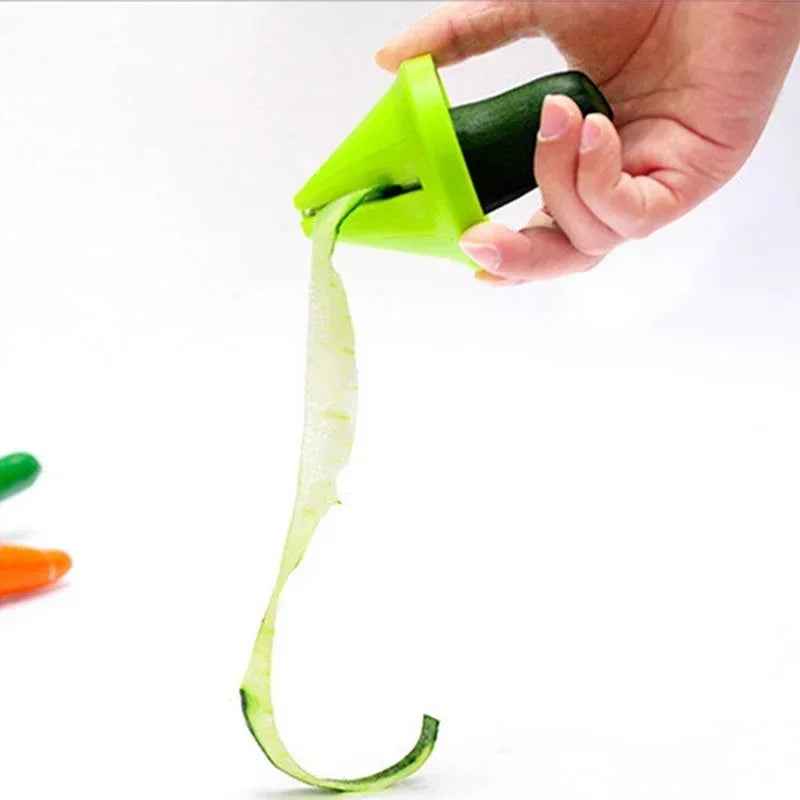 💦Time-Saving Veggie Hero: The Rotating Shredder Every Busy Mum Needs - ThiGui