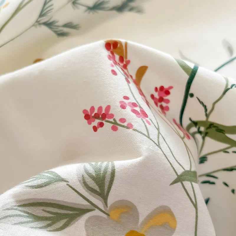 🛏️Fresh Flowers, Sweet Dreams – Soft Cotton Bed Sheet for Kids 🌸 - ThiGui