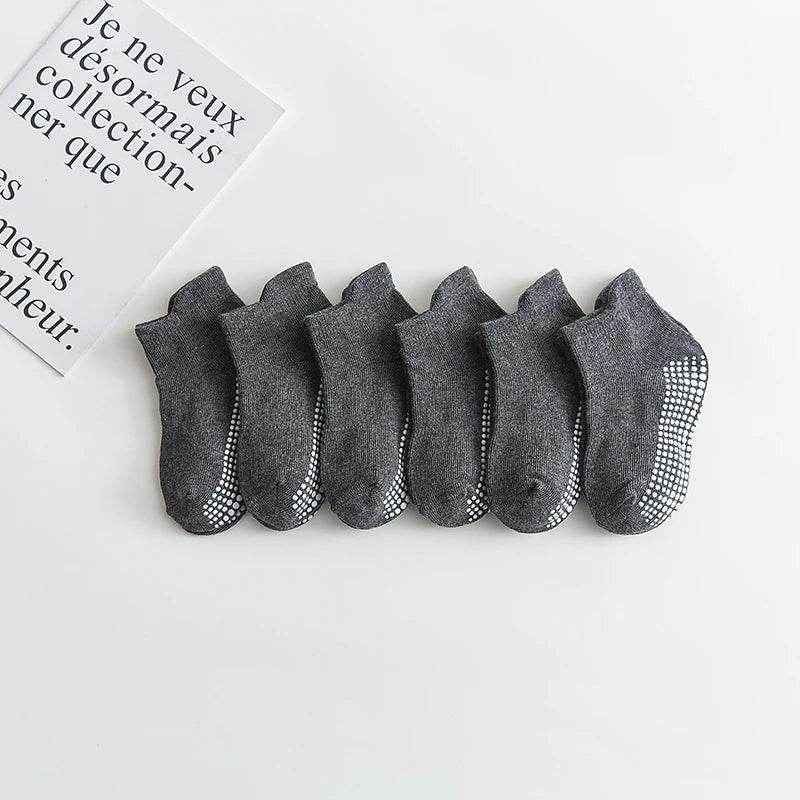 🧦 Comfy Grippy Socks for Little Explorers – 6–12 Pairs of Anti-Slip Cotton Boat Socks (0–5 Years) - ThiGui