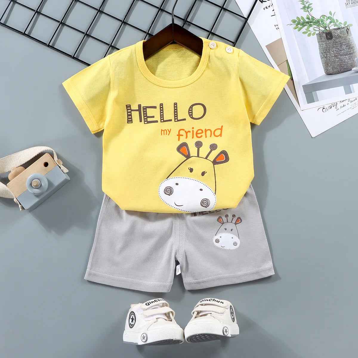 🧢 Smart & Playful! 2-Piece Boys Summer Outfit Set 👕🩳 (Top + Shorts) - ThiGui