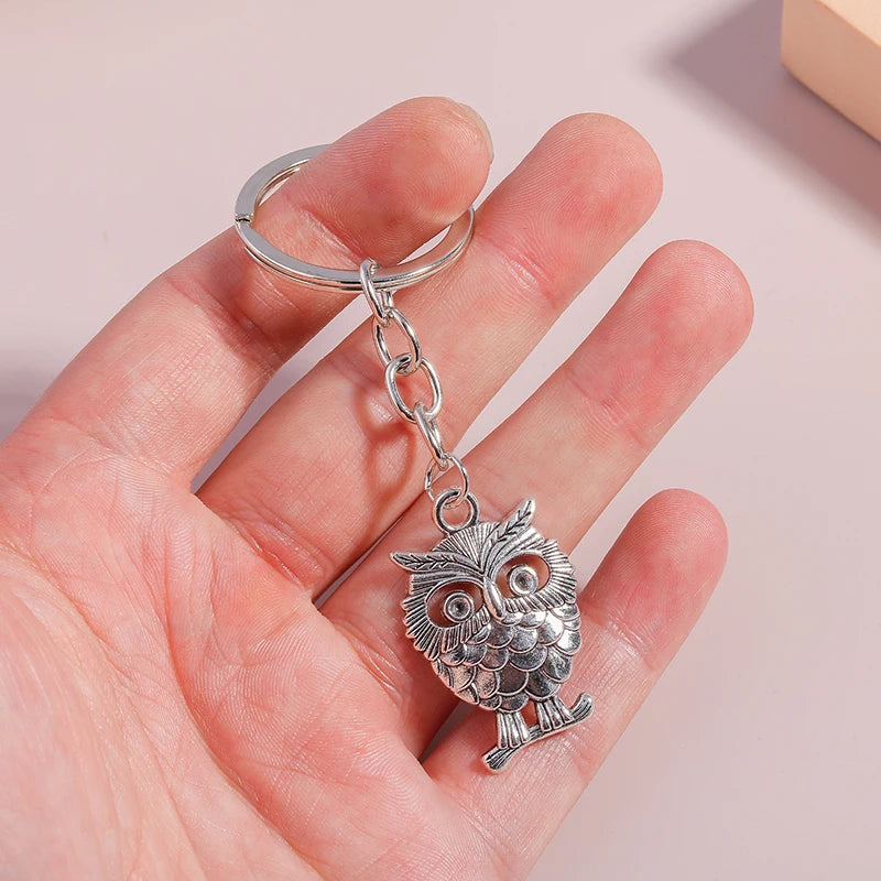 🐝 Bee & Bloom Keychain – A Whimsical Touch for Bags, Keys & Big Smiles 🌸 - ThiGui
