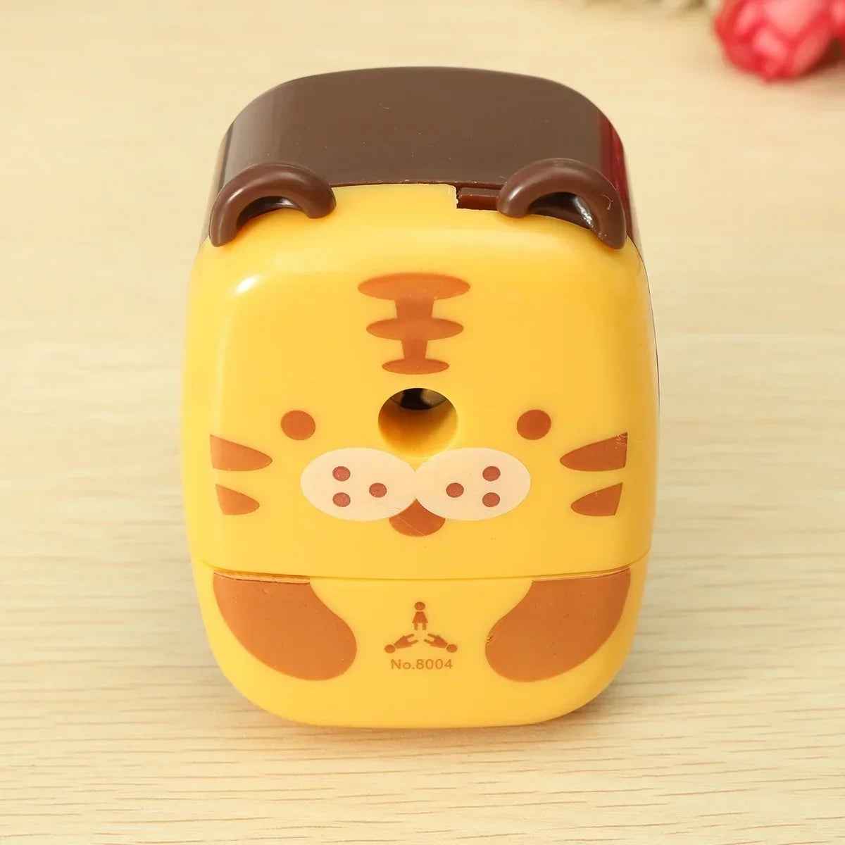 🐼🐯 Adorable Panda & Tiger Cartoon Pencil Sharpeners – School Essentials with a Roar of Fun! - ThiGui