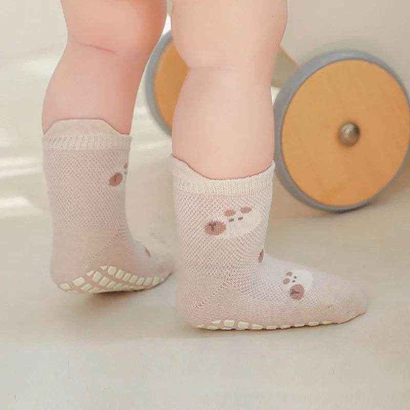 🧦 Cuteness Meets Comfort: 5 Pairs of Non-Slip Cartoon Socks Every Toddler Will Love! - ThiGui